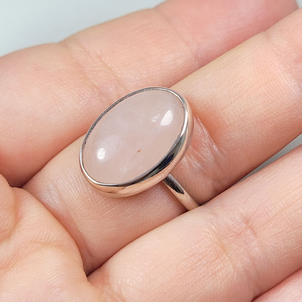 Anillo Oval Cuarzo Rosa