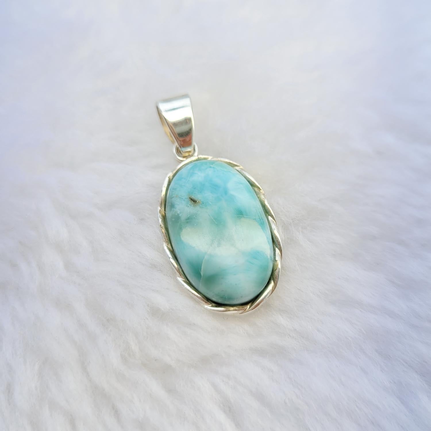 Dije Larimar