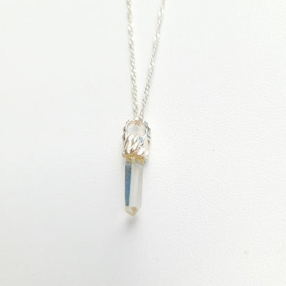 Collar Punta de Cuarzo Cristal