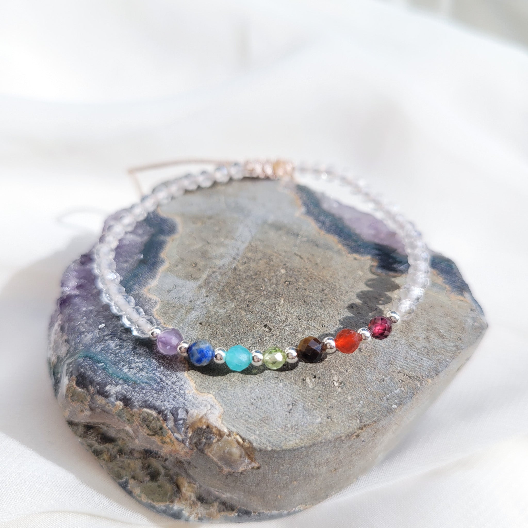 Pulsera 7 chacras tejida Cuarzo Cristal