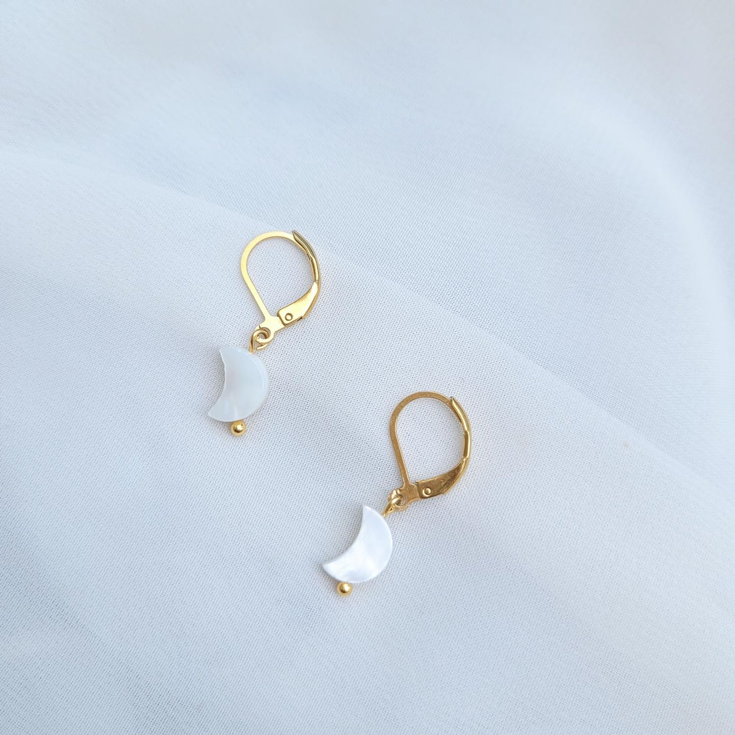 Aretes Acero Nacar Lunita