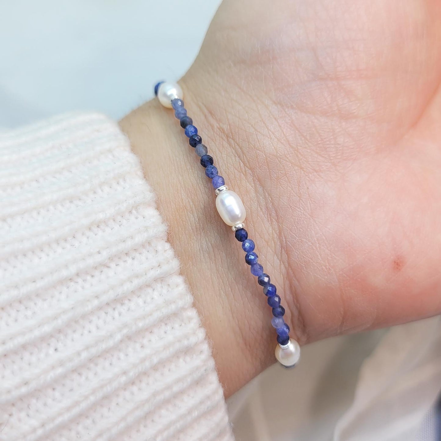 Pulsera Vania Perla y Sodalita