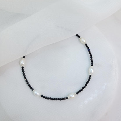 Pulsera Vania Perla y Espinela Negra