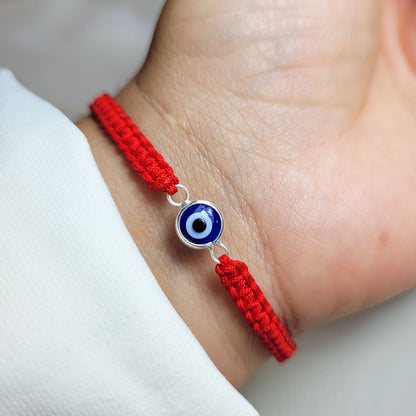 Pulsera ojo turco Azul e Hilo rojo