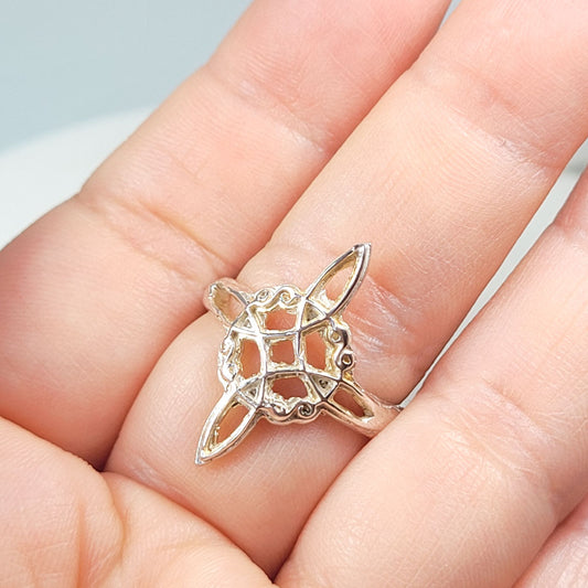 Anillo Nudo de Bruja