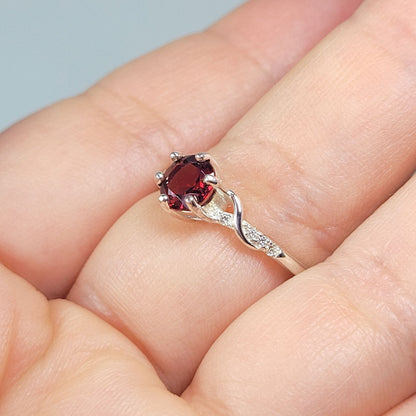 Anillo Veniz Granate