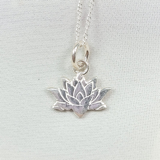 Collar Flor de Loto 1