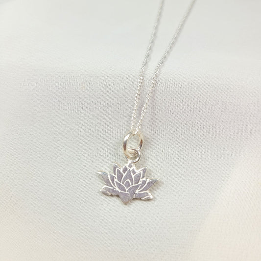 Collar Flor de Loto 1