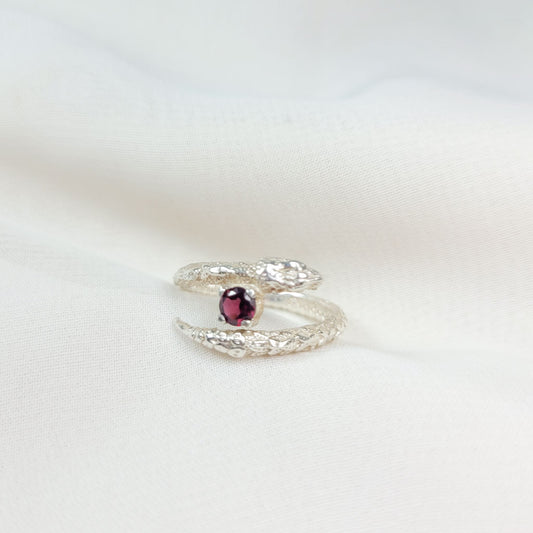 Anillo Serpiente Granate