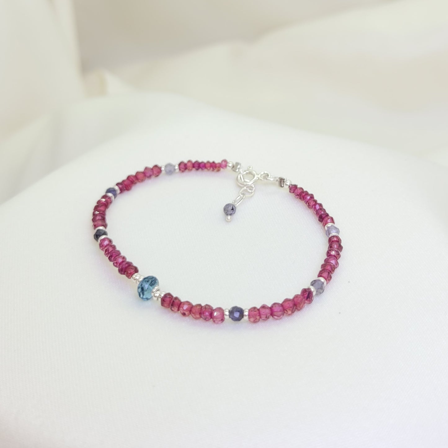 Pulsera Topacio London Blue y Granate